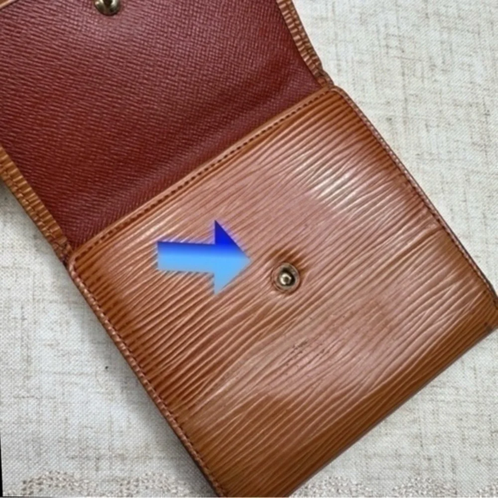 AUTHENTIC Louis Vuitton Marco Wallet. Color: Brown